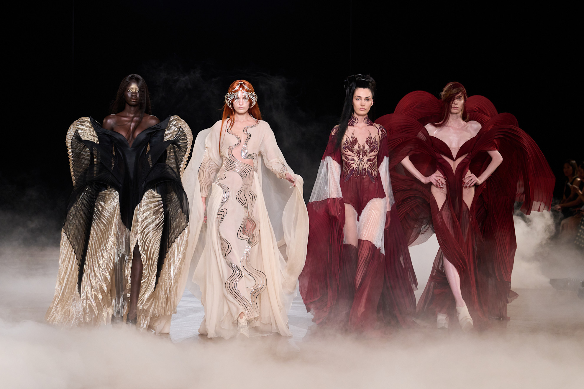 من مجموعة Iris Van Herpen خريف و شتاء  2026 للأزياء الراقية
